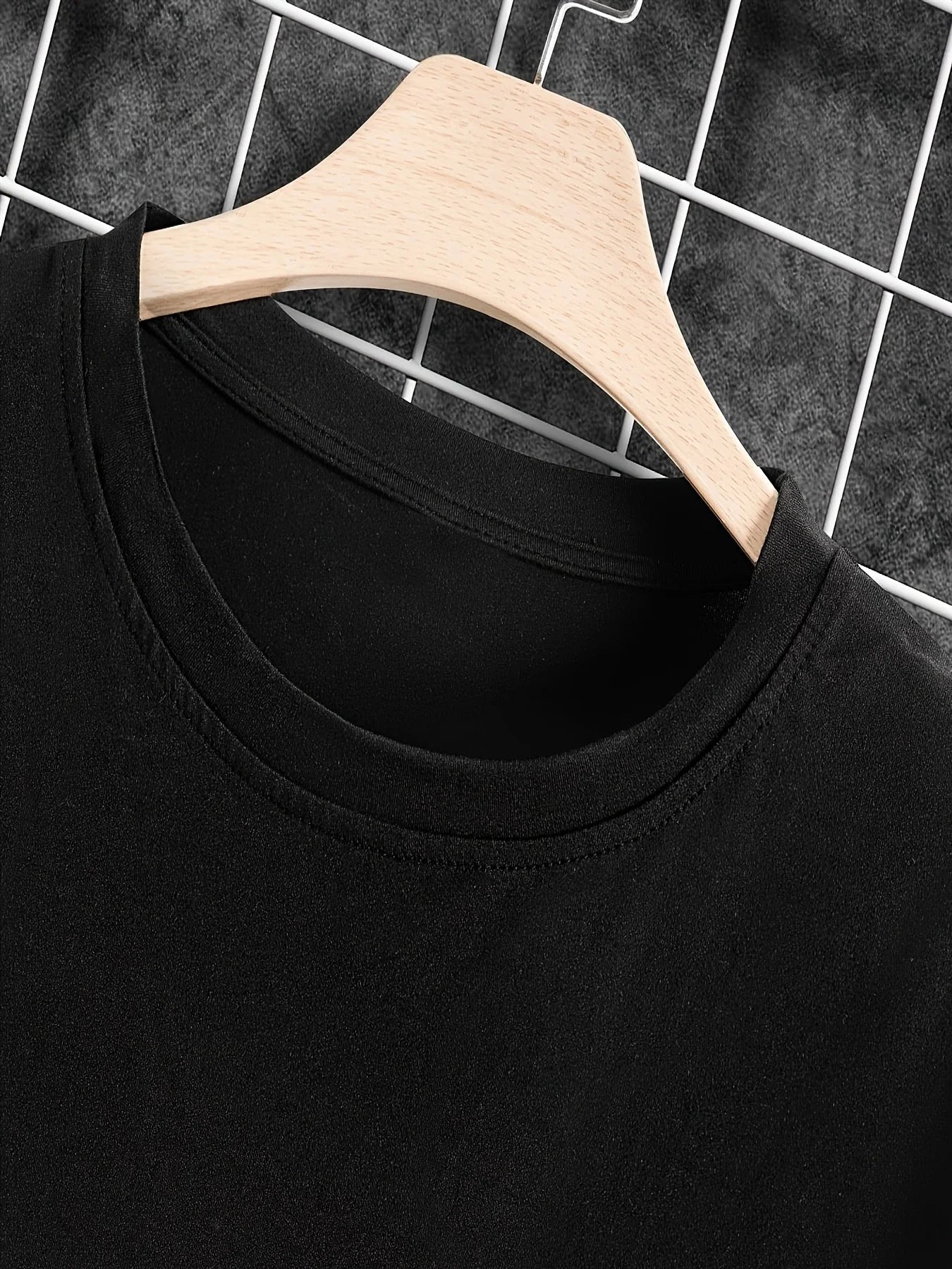 don't be a rooster or a sucker Design Street Trending Style Casual Tee Men'S Comfortable Cotton Round Neck Short Sleeves T-shirt